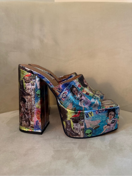 Steve Madden Shoes - Steve Madden Multicolor Graphic Platform Mule Heels
